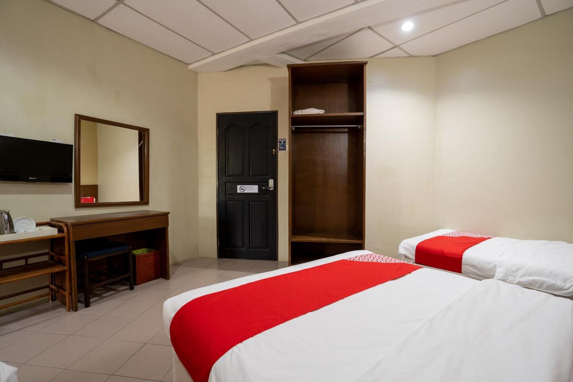 De Clinique Hotel Kampong Pasir Bogak Exterior foto