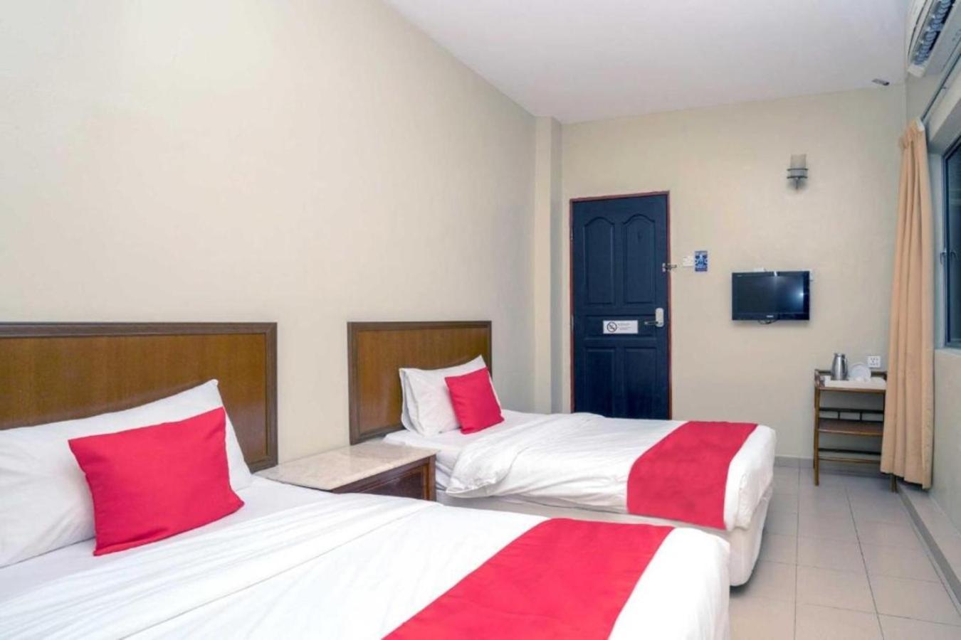 De Clinique Hotel Kampong Pasir Bogak Exterior foto